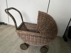 vintage poppenwagen rotan, Ophalen, Zo goed als nieuw, Babypop