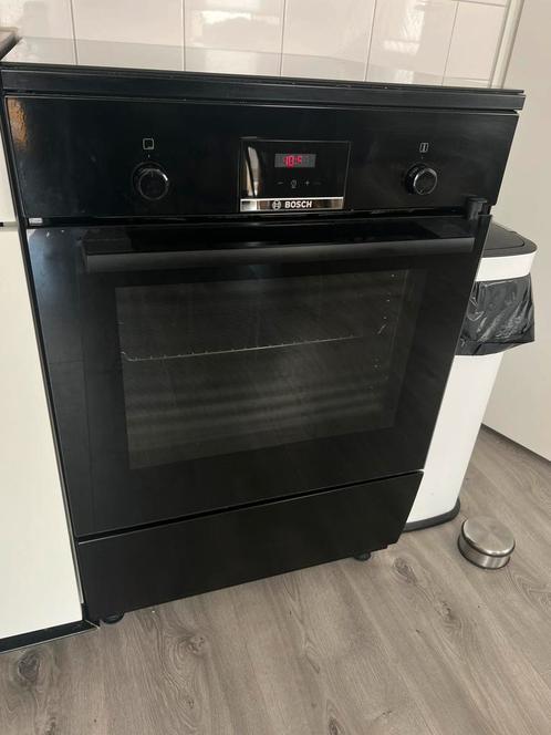 Bosch inductie oven fornuis HLN39A060U zwart incl. bakplaten, Witgoed en Apparatuur, Ovens, Zo goed als nieuw, Oven, 60 cm of meer