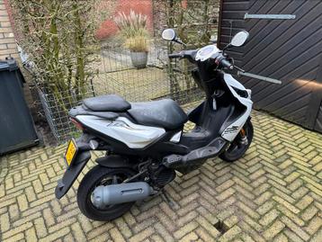 Yamaha Aerox bj 2016 beschikbaar voor biedingen