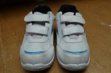 witte schoenen met klittenband maat: 31 beschikbaar voor biedingen