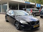 Volvo V40 2.0 T2 225pk R-Design PDC camera Stoelverwarming H, Voorwielaandrijving, 65 €/maand, Gebruikt, 4 cilinders