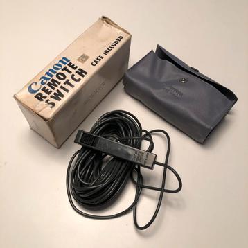 Canon remote switch 3  + doos beschikbaar voor biedingen