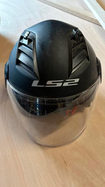 Scooter helm zwart beschikbaar voor biedingen