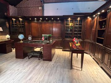 bibliotheekkast RAC beschikbaar voor biedingen