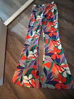 Colourful Rebel flared pants big flower melody, maat M, Kleding | Dames, Ophalen of Verzenden, Nieuw, Overige kleuren, Lang