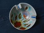 Plateel asbak drie pootjes decor Canaris Gouda Holland h 8,2, Antiek en Kunst, Antiek | Keramiek en Aardewerk, Ophalen of Verzenden