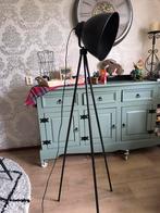 Industriële staande lamp., Huis en Inrichting, Lampen | Vloerlampen, 100 tot 150 cm, Ophalen of Verzenden, Zo goed als nieuw, Metaal