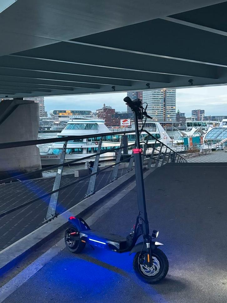 Iscooter ix3, Fietsen en Brommers, Steps, Elektrische step (E-scooter), Ophalen of Verzenden