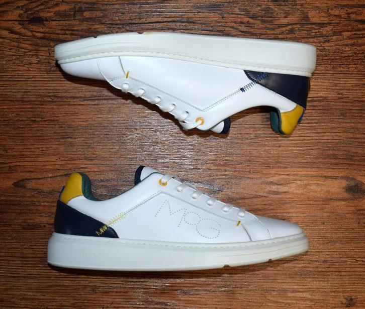 McGregor - volledig leren sneakers White - maat 42, Kleding | Heren, Schoenen, Nieuw, Sneakers of Gympen, Wit, Ophalen of Verzenden