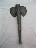 Prachtig in hout gesculpteerde olifantenkop, Ophalen