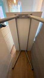 IKEA uitschuifbaar Bureau - Zo Goed Als Nieuw, Huis en Inrichting, Bureaus, Ophalen of Verzenden, In hoogte verstelbaar, Zo goed als nieuw