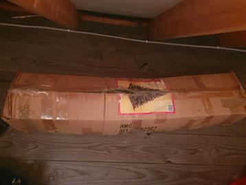 Kerstboom 210 cm beschikbaar voor biedingen