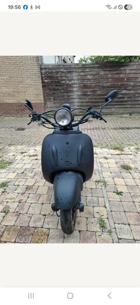 3 scooters voor loop of sloop, Fietsen en Brommers, Brommeronderdelen | Scooters, Zo goed als nieuw, Overige merken, Overige typen
