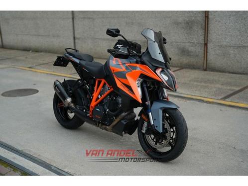 KTM 1290 Super Duke GT | Quickshift | Akra ! (bj 2023), Motoren, Motoren | KTM, Bedrijf, Overig