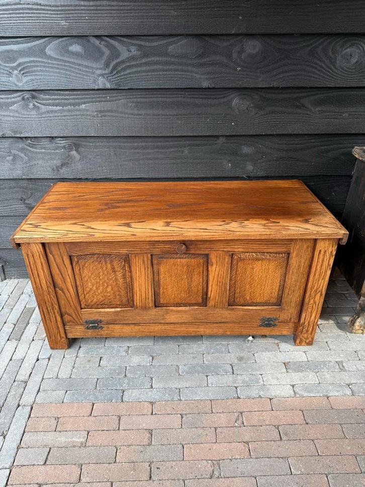 Eikenhouten Dekenkastje / Tv kastje, Huis en Inrichting, Woonaccessoires | Kisten, Gebruikt, Minder dan 50 cm, 75 tot 100 cm, 50 tot 100 cm