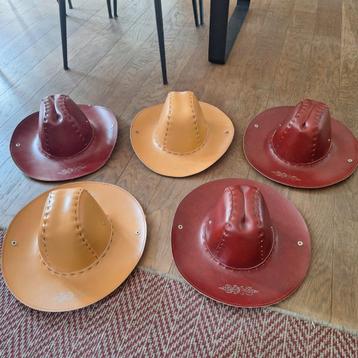 5 leuke cowboy hoeden beschikbaar voor biedingen