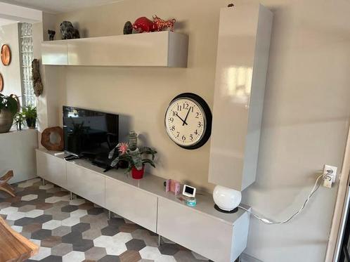 Moderne Wandmeubel met Kleppen, Huis en Inrichting, Kasten | Wandmeubels, Zo goed als nieuw, Minder dan 100 cm, 150 tot 200 cm