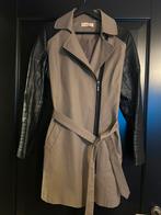Camaïeu - trenchcoat met leren mouwen - maat 38, Maat 38/40 (M), Camaïeu, Zwart, Ophalen of Verzenden
