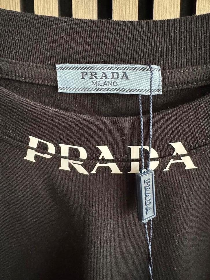 Prada T-shirt nieuw maat L zwart, Kleding | Heren, Badmode en Zwemkleding, Zwart, Ophalen of Verzenden