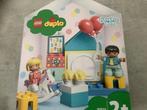 Duplo 10925 -Verjaardag/School Speelset, met de huisjes doos, Kinderen en Baby's, Speelgoed | Duplo en Lego, Ophalen of Verzenden