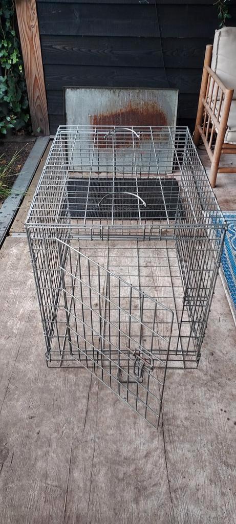 Bench, voor gemiddelde hond., Dieren en Toebehoren, Hondenhokken, Zo goed als nieuw, Minder dan 65 cm, 75 tot 110 cm, Ophalen