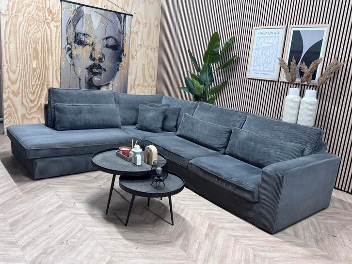 ZGAN XL Ribstof Hoekbank - Grijs - 315 x 250, Huis en Inrichting, Banken | Bankstellen, Zo goed als nieuw, Hoekbank, Vierpersoons of meer