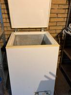 Diepvries. Bak, Witgoed en Apparatuur, Vriezers en Diepvrieskisten, Ophalen, Zo goed als nieuw, Minder dan 60 cm