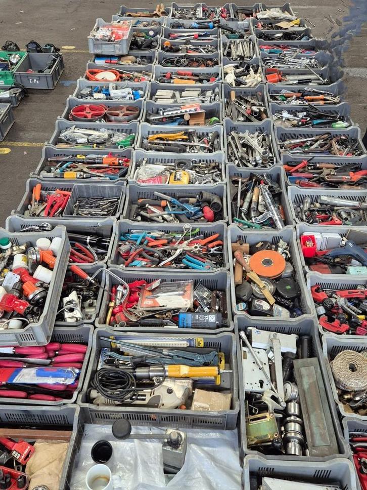 Marktkraam incl. gereedschappen, Doe-het-zelf en Verbouw, Gereedschap | Handgereedschap, Gebruikt, Ophalen