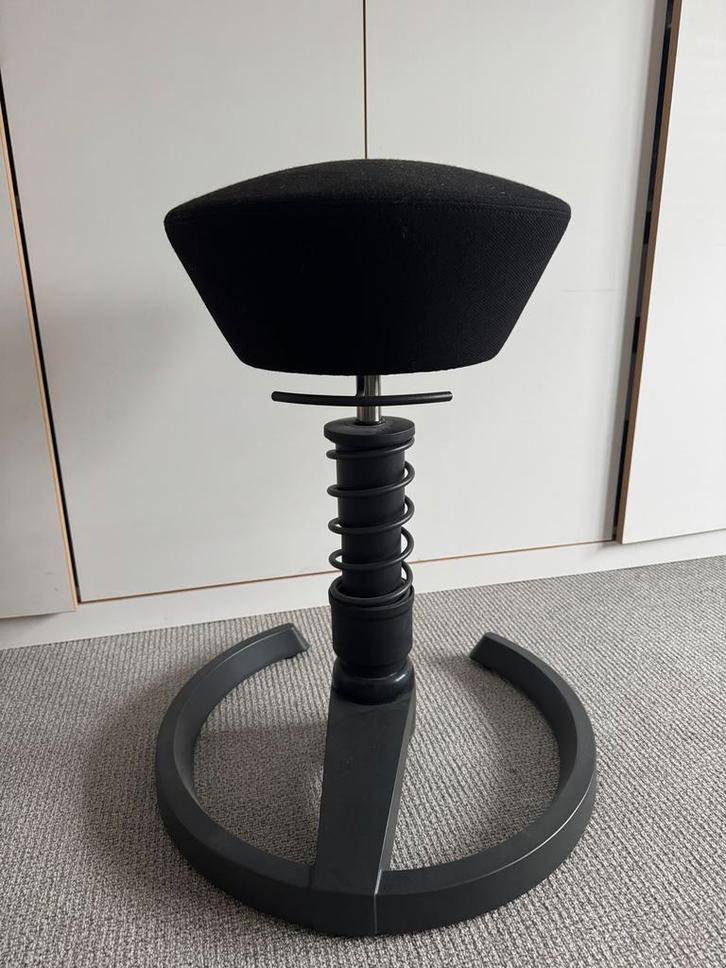 Aeris Swopper Kruk - Zo Goed Als Nieuw!, Huis en Inrichting, Bureaustoelen, Zo goed als nieuw, Bureaukruk, Zwart, Ergonomisch