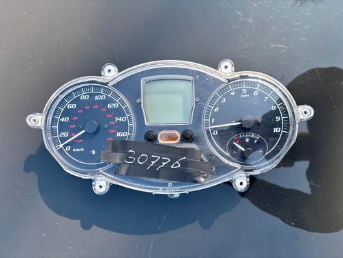 PIAGGIO MP3 DASHBOARD / KILOMETERTELLER, Fietsen en Brommers, Scooters | Piaggio, Ophalen of Verzenden