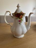 Royal Albert Old country Roses koffiepot, Huis en Inrichting, Keuken | Servies, Ophalen, Gebruikt, Overige typen, Overige stijlen