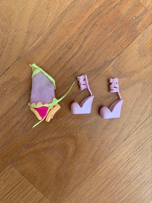 Winx Club Flora Beach Accessoires, Verzamelen, Poppen, Zo goed als nieuw, Accessoires, Ophalen of Verzenden