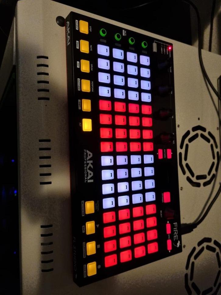 Akai Fire Professional - FL Studio, Muziek en Instrumenten, Midi-apparatuur, Nieuw, Ophalen of Verzenden
