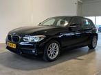 BMW 1-serie 118i Automaat Dealer o.h NL-auto, Auto's, BMW, Gebruikt, Zwart, Bedrijf, 650 kg