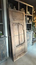 Unieke oude deuren in oud raamkozijn uit India, Ophalen