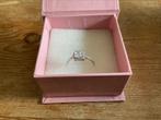 Zilveren ring met zirkonia mt. 19, 18 tot 19, Nieuw, Ophalen of Verzenden, Dame