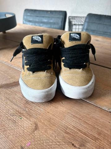 Vans Knu School okergeel, maat 38 zgan beschikbaar voor biedingen