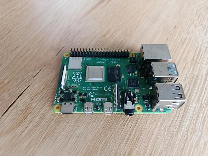 Raspberry Pi 4 Model B  - 4GB RAM, Computers en Software, Overige Computers en Software, Gebruikt, Ophalen