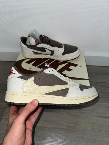 Nike Air Jordan 1 Low Travis Scott Reverse Mocha beschikbaar voor biedingen