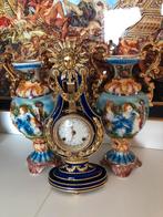Antiek Frans klokkenstel, een van de mooiste Louis, Antiek en Kunst, Antiek | Klokken, Ophalen of Verzenden