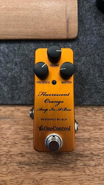 Onecontrol fluorescent amp in a box pedal/effecft beschikbaar voor biedingen