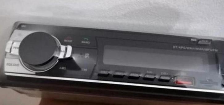 NIEUWE Bluetooth autoradio met afstandsbediening 4x60 watt., Auto diversen, Autoradio's, Nieuw, Ophalen of Verzenden
