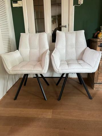 6 splinternieuwe stoelen (nog in originele verpakking) beschikbaar voor biedingen