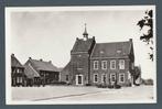 Maasbracht - Raadhuis, Verzamelen, Ansichtkaarten | Nederland, Verzenden, 1940 tot 1960, Ongelopen, Limburg