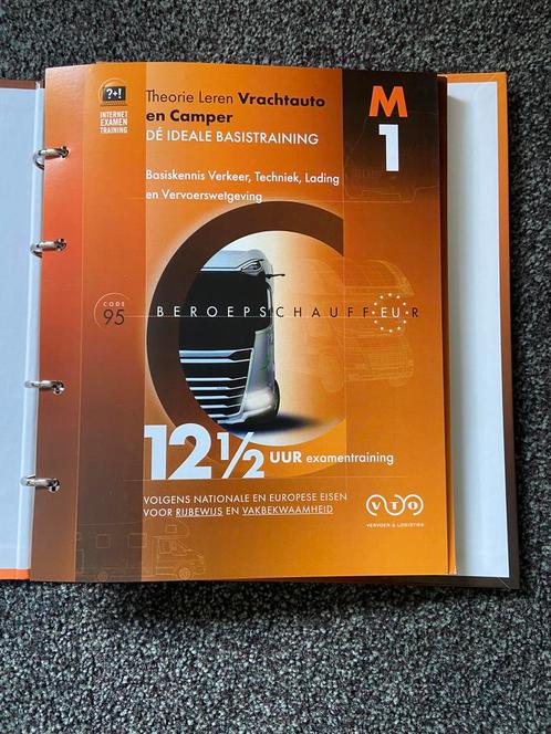 Theorieboek rijbewijs C en C1 + online training/examens, Boeken, Informatica en Computer, Zo goed als nieuw, Ophalen of Verzenden