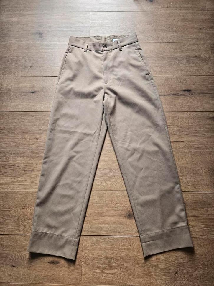Nieuwe broek Uniqlo 50% wol, Kleding | Dames, Broeken en Pantalons, Zo goed als nieuw, Maat 36 (S), Beige, Lang, Ophalen of Verzenden