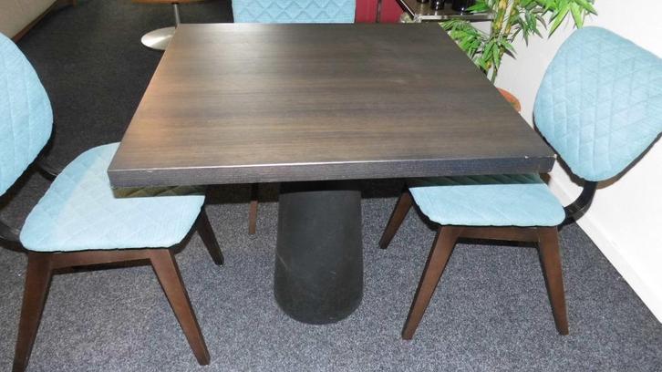 Moooi container tafel, Huis en Inrichting, Tafels | Eettafels, Zo goed als nieuw, 50 tot 100 cm, 50 tot 100 cm, tot twee personen