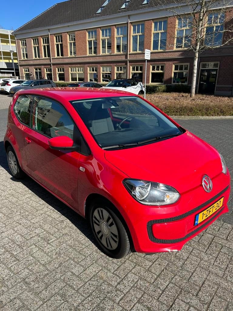 Volkswagen up! 1.0 44KW/60PK 3DRS 2015 Rood, Auto's, Volkswagen, Voorwielaandrijving, Up!, 840 kg, 4 stoelen