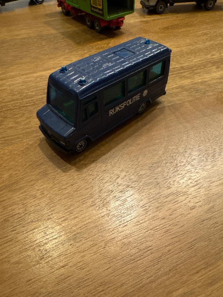 Siku Mb rijkspolitie bus, Ophalen of Verzenden, Zo goed als nieuw, Bus of Vrachtwagen, SIKU