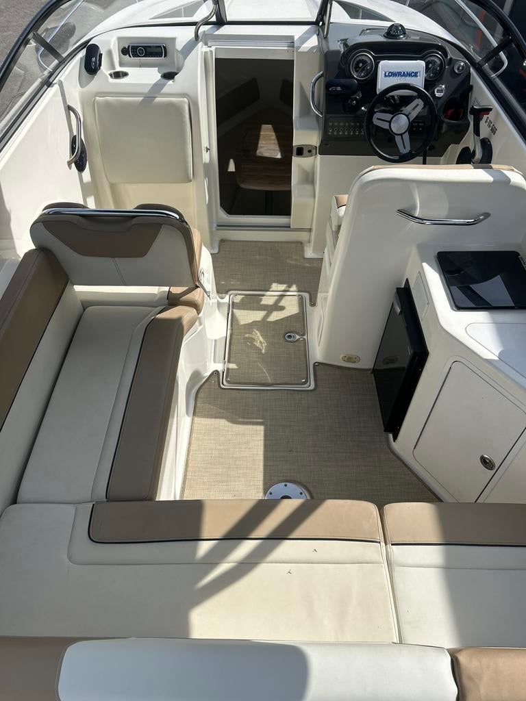 Bayliner 742R Cuddy, Ophalen, Gebruikt, Binnenboordmotor, 6 meter of meer